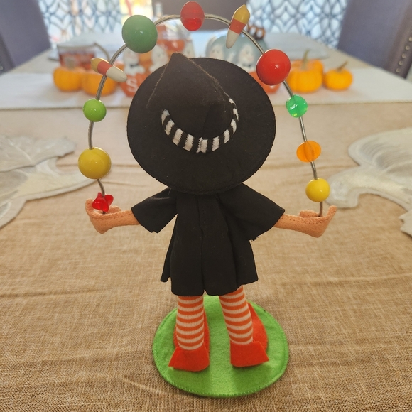 Annalee 6" Juggling Witch Elf Halloween 300913 - Picture 4 of 6